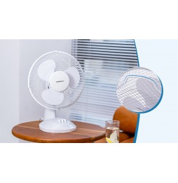 Aigostar Vicki 33JTM Ventilatore da tavolo silezioso 9 pollici 3 pale 2 velocità 22 Watt bianco